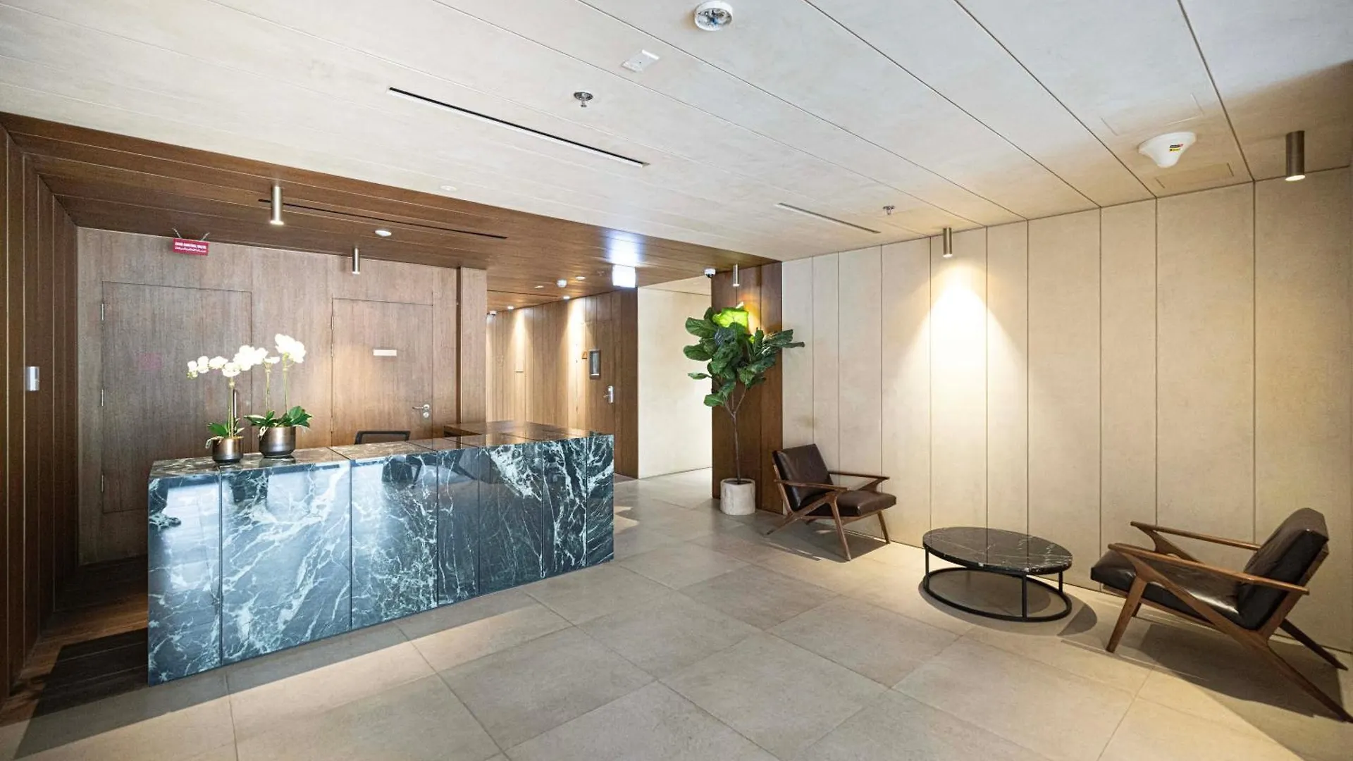 Apartment Emerald Edition By Blue Cloud Sharjah