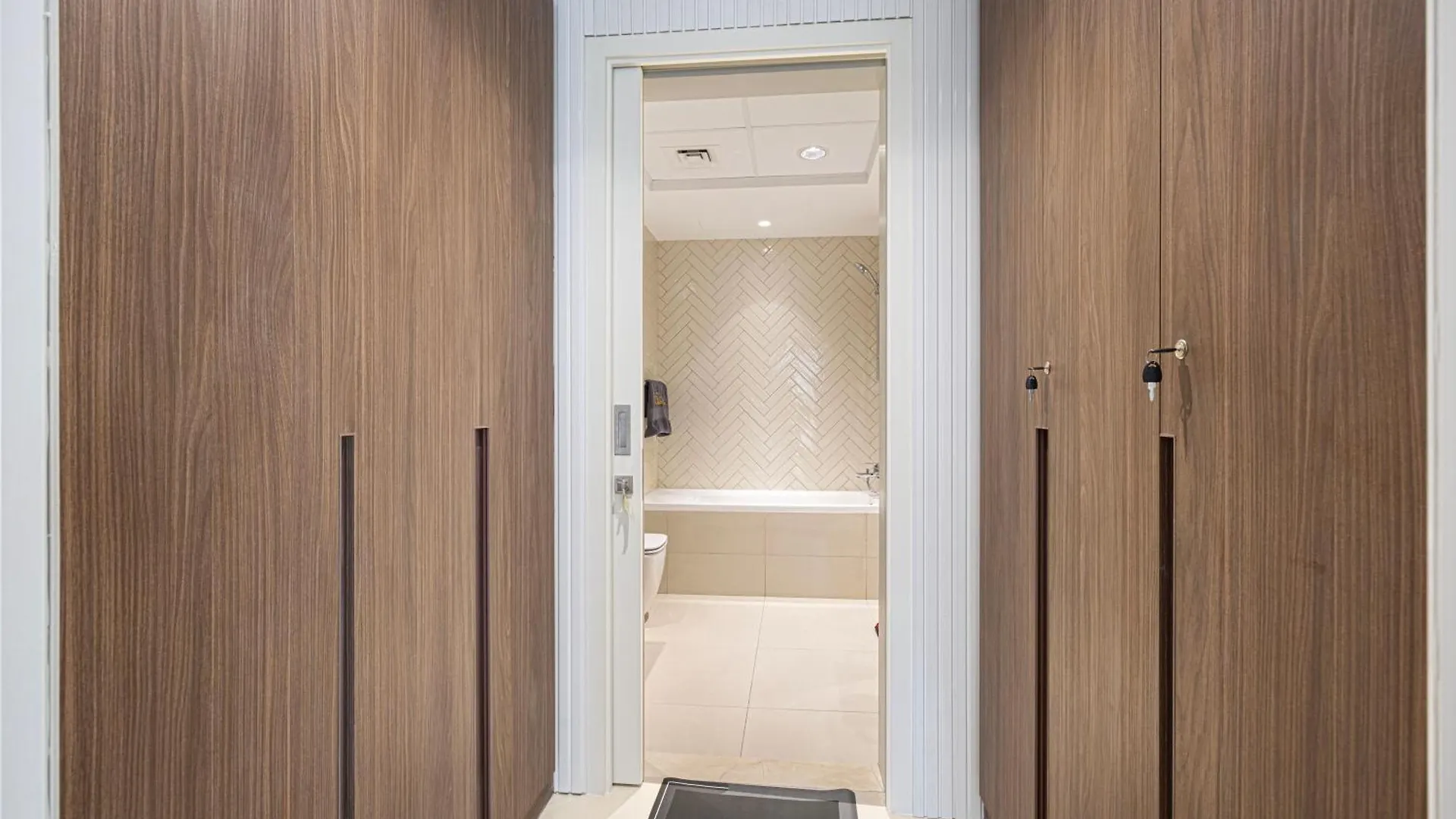Emerald Edition By Blue Cloud Sharjah Apartment