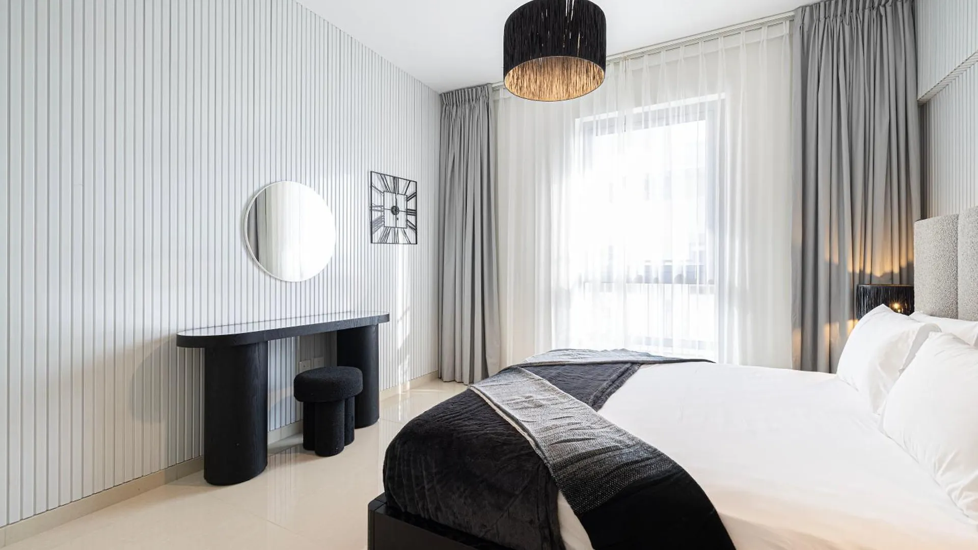 Emerald Edition By Blue Cloud Sharjah Apartment