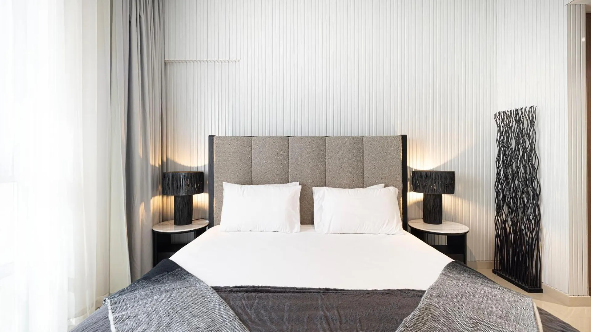 Apartment Emerald Edition By Blue Cloud Sharjah